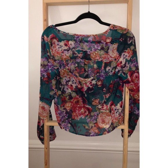 2 tillys forever 21 Longsleeve Floral Tops - Picture 2 of 4